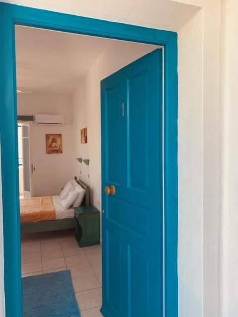 Manousos Rooms Adamantas (Milos) Exterior foto