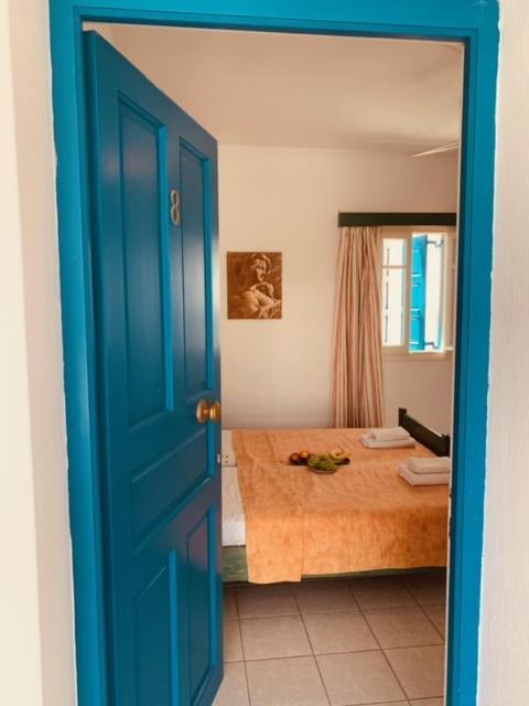 Manousos Rooms Adamantas (Milos) Exterior foto