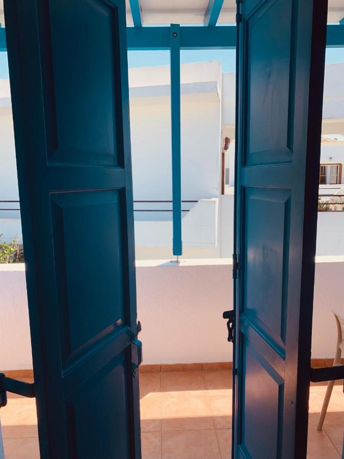 Manousos Rooms Adamantas (Milos) Exterior foto