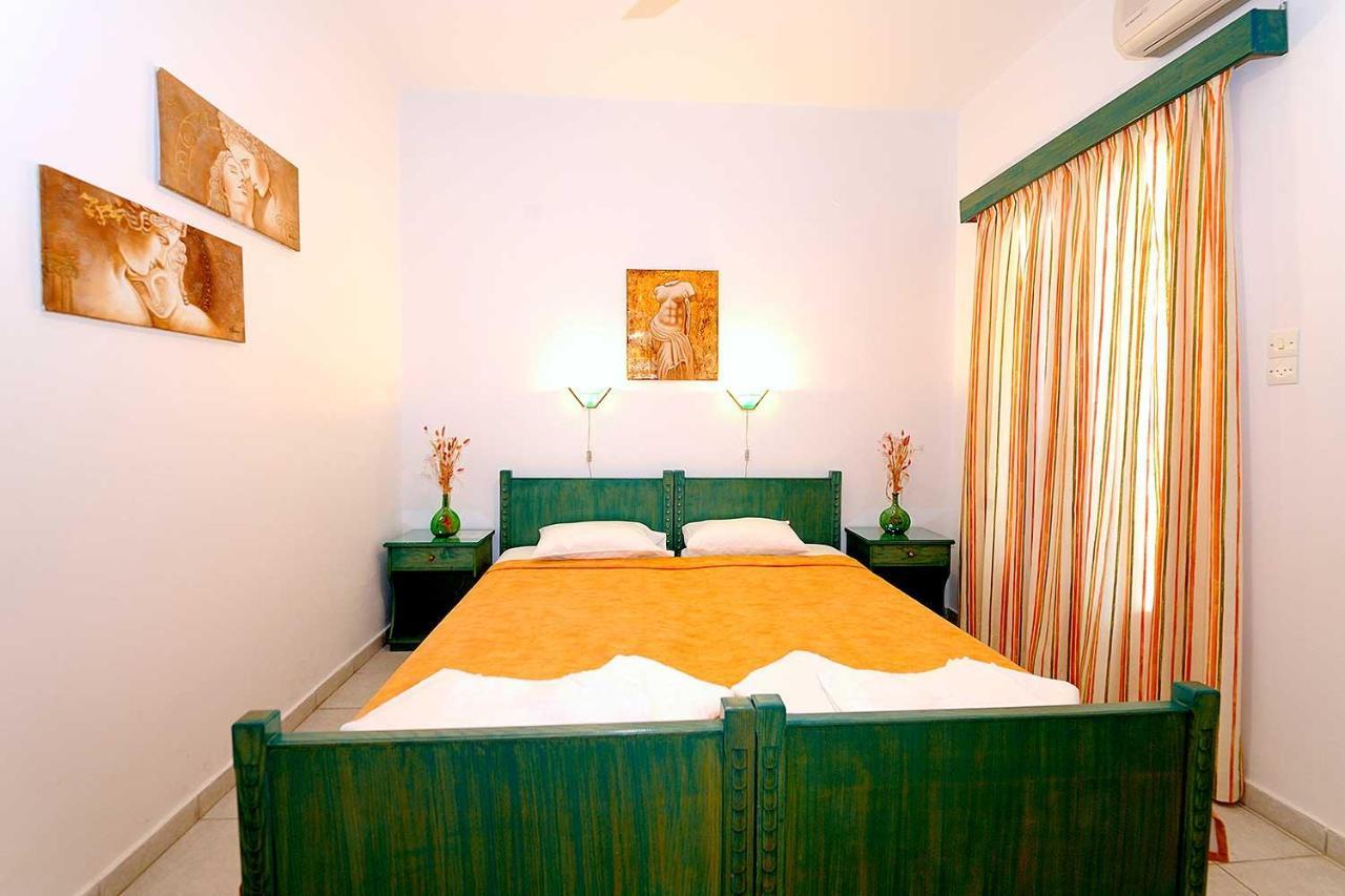 Manousos Rooms Adamantas (Milos) Exterior foto
