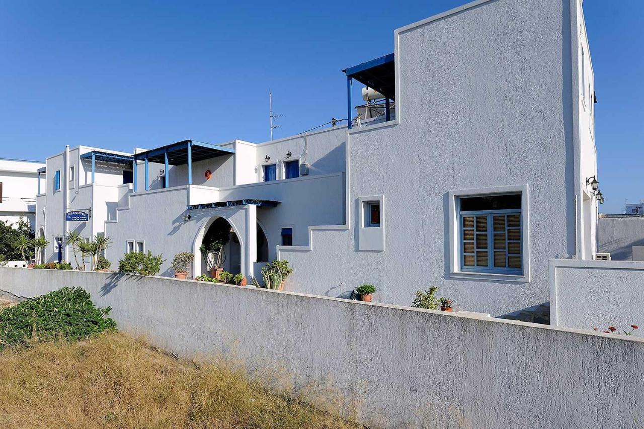 Manousos Rooms Adamantas (Milos) Exterior foto