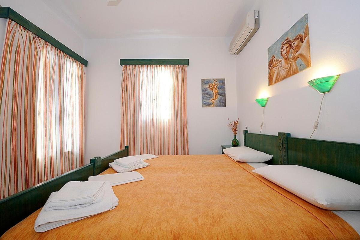 Manousos Rooms Adamantas (Milos) Exterior foto